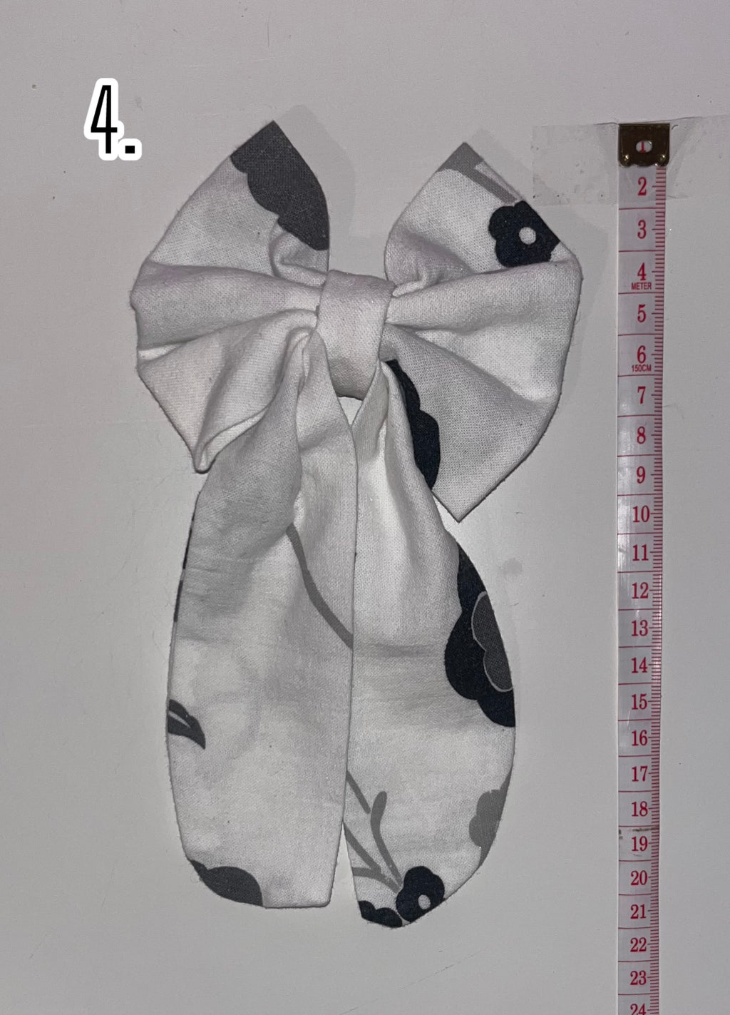 Bow clips