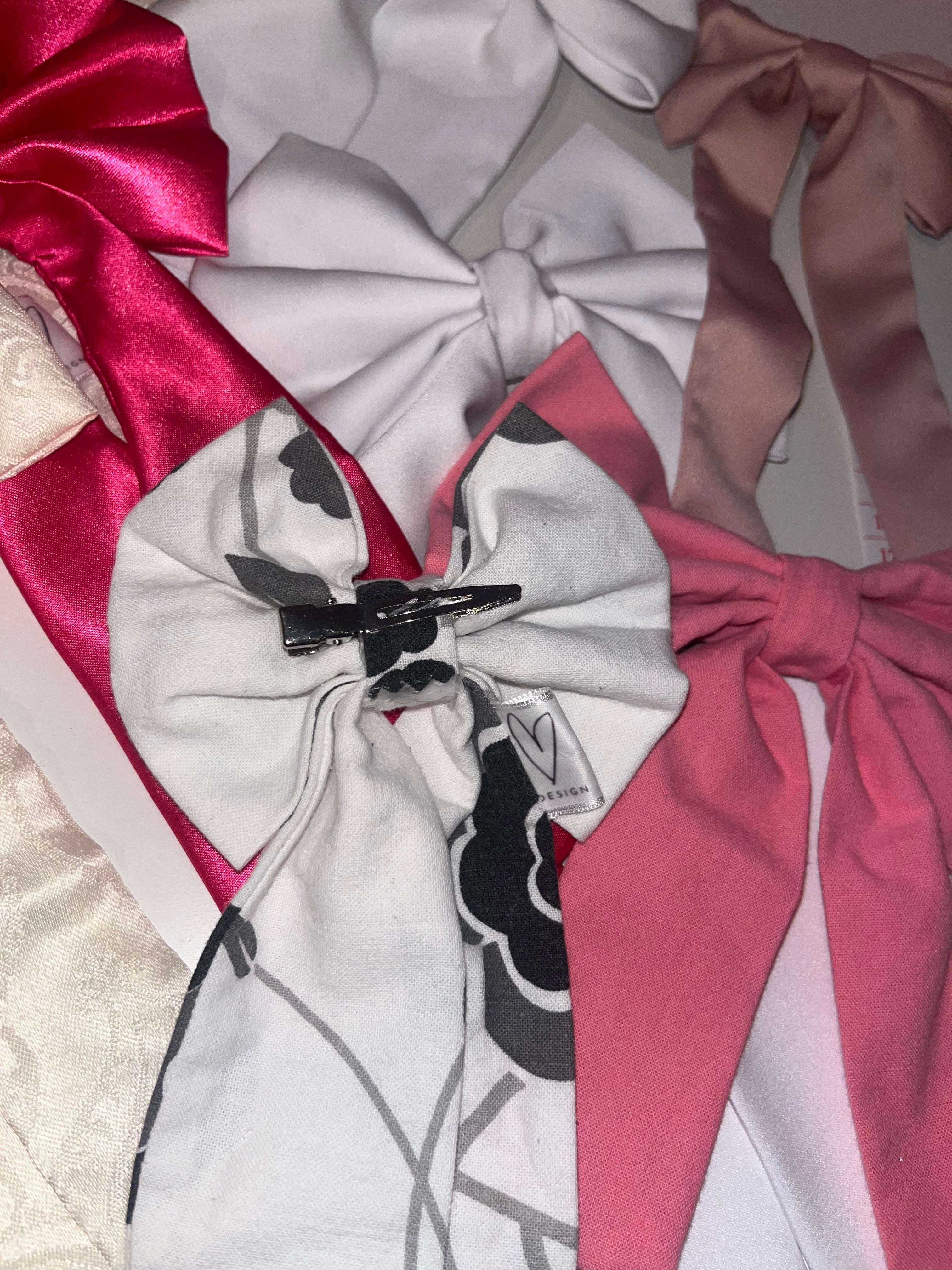 Bow clips