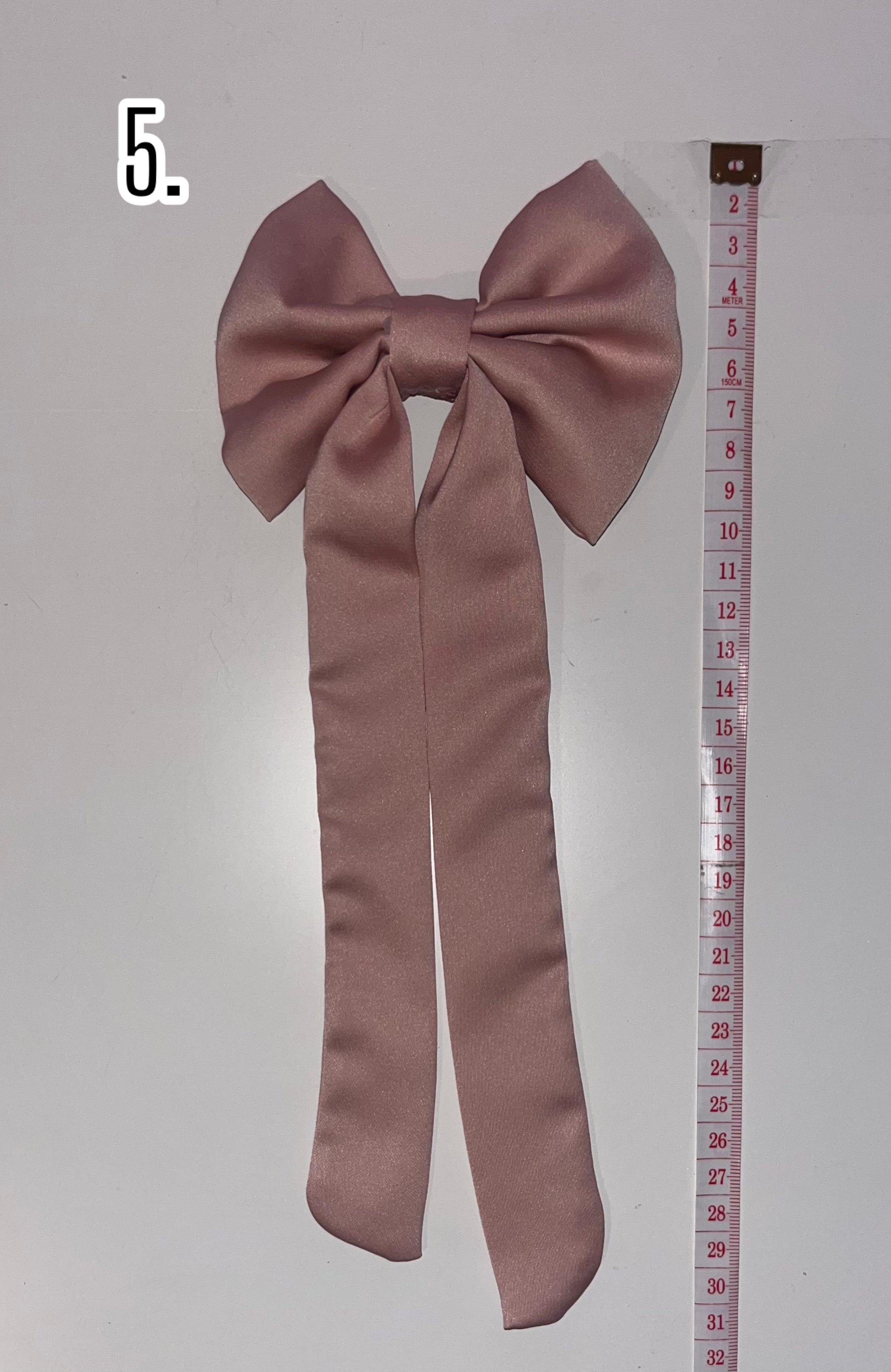 Bow clips